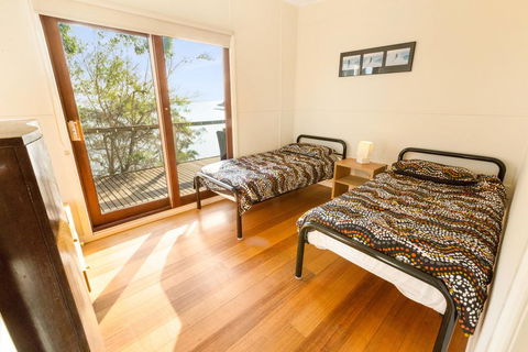 Lakescapes Cottage - 180 Degree Panoramic Views - Northern Rivers Accommodation 3