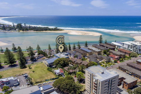 Lakeshore Apartments - Unit 6 - Northern Rivers Accommodation 0