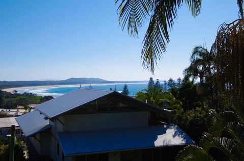 LaMaison De Shines, 13 Dulconghi Street - Northern Rivers Accommodation 0