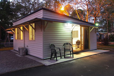 Landsborough Pines Caravan Park - Northern Rivers Accommodation 2