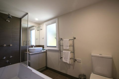 Leichhardt Cottages - Northern Rivers Accommodation 3