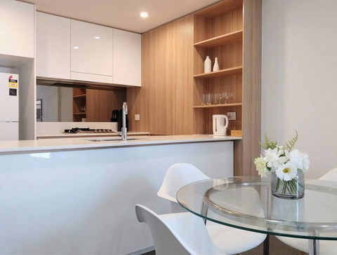 Luxury 1 Bedroom + 1 Study With 1 Parking - Northern Rivers Accommodation 2