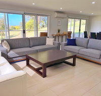 Luxury 3BR Home with KING Bed Metung - Northern Rivers Accommodation