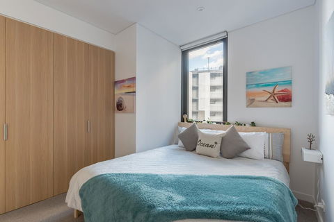 LUXURY KING APARTMENT PARRAMATTA CBD 1 MIN FROM STATION & WESTFIELD Sleeps 4 - Northern Rivers Accommodation 2