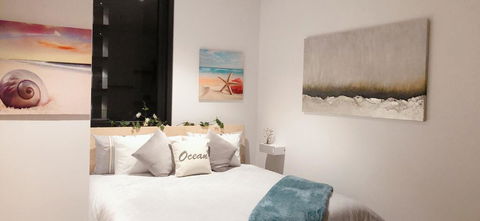LUXURY KING APARTMENT PARRAMATTA CBD 1 MIN FROM STATION & WESTFIELD Sleeps 4 - Northern Rivers Accommodation 1