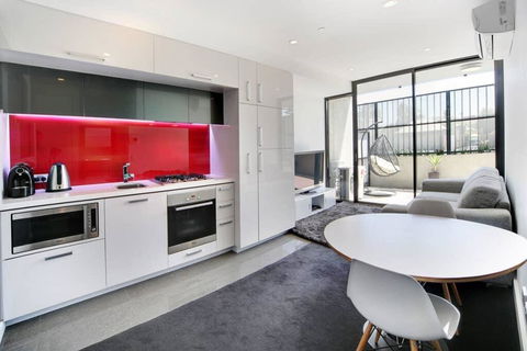 Luxury Large Modern Apartment Close To City, Parks, Shops And Public Transport - Northern Rivers Accommodation 1