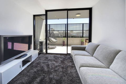 Luxury Large Modern Apartment Close To City, Parks, Shops And Public Transport - Northern Rivers Accommodation 2