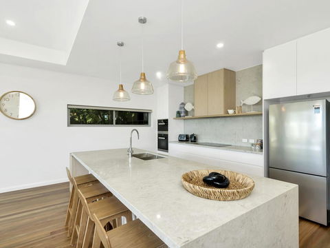 Luxury On Currumbin Beach - Northern Rivers Accommodation 2