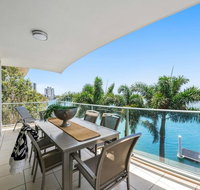 Luxury Waterfront Maroochydore Free Wine Netflix Parking - Northern Rivers Accommodation