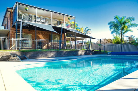 Magnificent Lakeview House - Long Jetty - Northern Rivers Accommodation 0