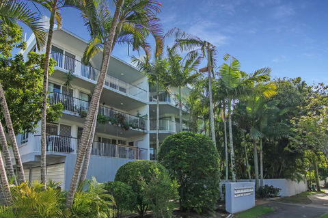 MAINSAIL8- MOOLOOLABA BEACH - Northern Rivers Accommodation 3
