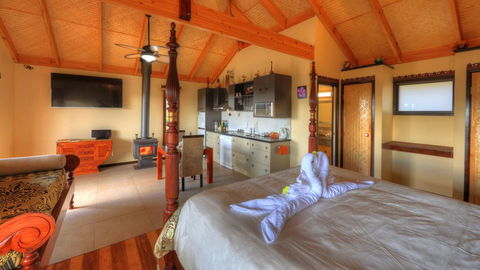 Maleny Tropical Retreat - Northern Rivers Accommodation 1