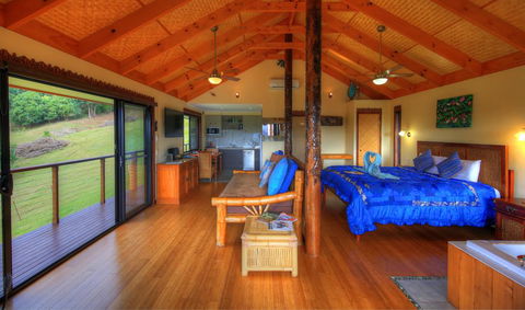 Maleny Tropical Retreat - Northern Rivers Accommodation 2