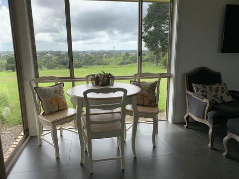 Maleny Views Holiday House - Northern Rivers Accommodation 0