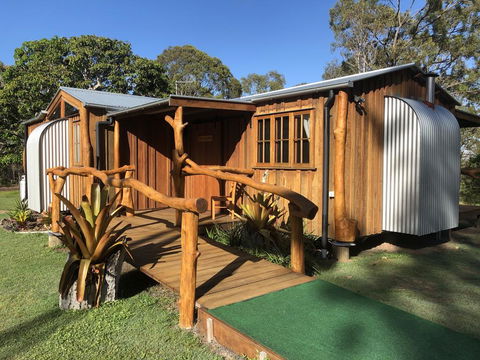 Mango Lodge At River Heads - Northern Rivers Accommodation 0