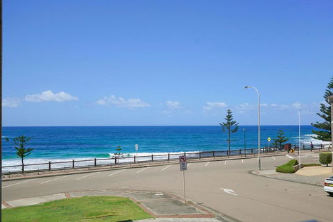 Marine Court - The Entrance - Northern Rivers Accommodation 1