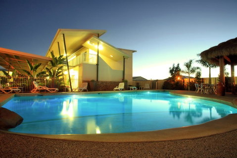 Mayfair Motel - Northern Rivers Accommodation 0