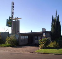 Mayfield Motel