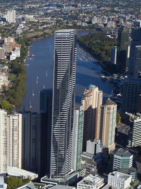 Meriton Suites Adelaide Street - Northern Rivers Accommodation 3