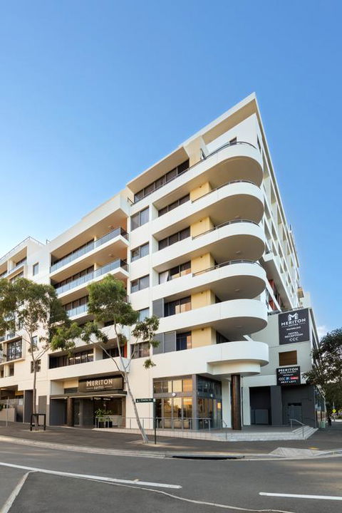 Meriton Suites Waterloo - Northern Rivers Accommodation 3
