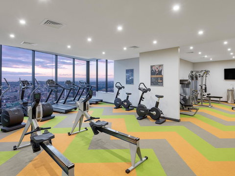 Meriton Suites World Tower - Northern Rivers Accommodation 2