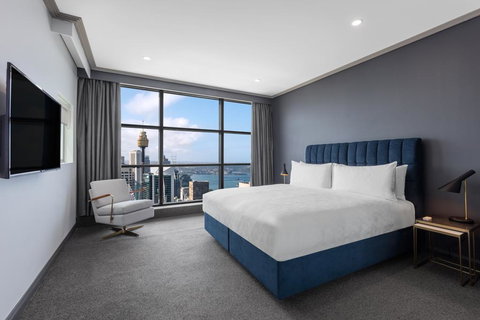 Meriton Suites World Tower - Northern Rivers Accommodation 1