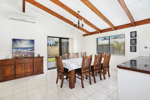 Michael Street 39, Golden Beach - Northern Rivers Accommodation 1