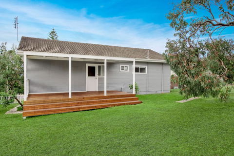 Mitchell Pde 71 Mollymook - Northern Rivers Accommodation 3