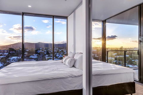 Modern, Carefree Living Style APT In Toowong&View - Northern Rivers Accommodation 1