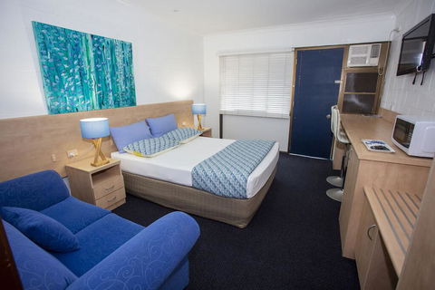 Moffat Beach Motel Caloundra - Northern Rivers Accommodation 1