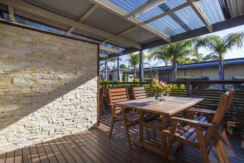 Mollymook Caravan Park - Northern Rivers Accommodation 1