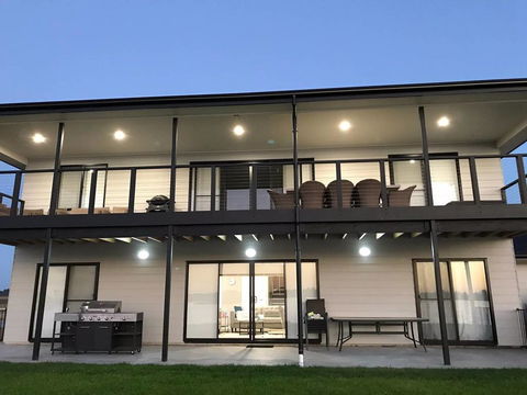Moments On The Water - Northern Rivers Accommodation 1