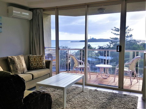 Mooloolaba Beachfront Apartment - Northern Rivers Accommodation 2