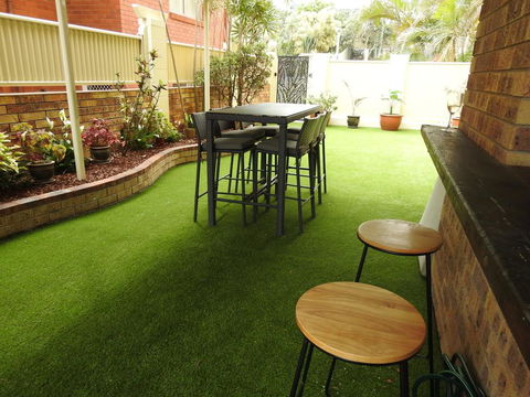 Moreton Towers Unit 1, 25 Moreton Pde Kings Beach - Northern Rivers Accommodation 1