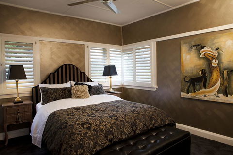 Mountain Whispers The Gatsby - Northern Rivers Accommodation 1