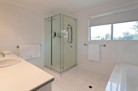 Mulloka Villa. Sunshine Coast Minyama - Northern Rivers Accommodation 3