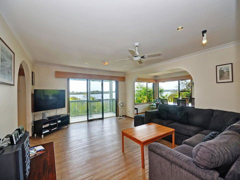 Myall Manor - Northern Rivers Accommodation 2