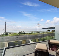 Nautilus 1 Luxury Retreat - Modern beachfront townhouse WiFi water views - Northern Rivers Accommodation