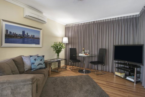 The Peninsula Riverside Serviced Apartments - Northern Rivers Accommodation 27