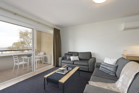 Hillarys Marina Apartment - Northern Rivers Accommodation 7