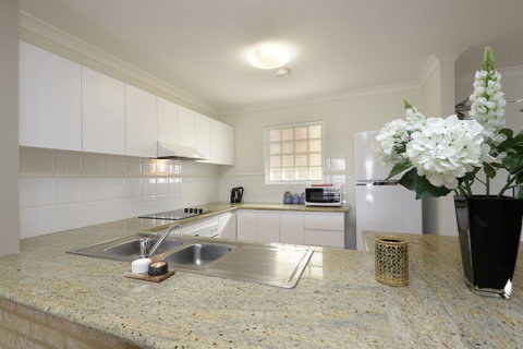 Hillarys Marina Apartment - Northern Rivers Accommodation 10