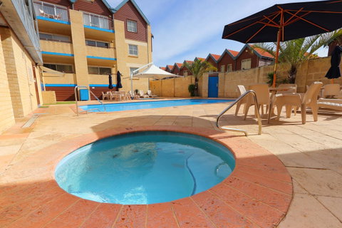Hillarys Marina Apartment - Northern Rivers Accommodation 34