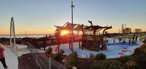 Scarborough Beach Front Resort - Shell Ten - Northern Rivers Accommodation 18