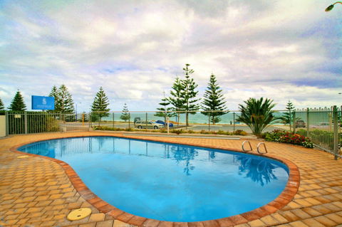Scarborough Beach Front Resort - Shell Ten - Northern Rivers Accommodation 12