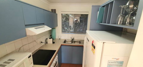 Scarborough Beach Front Resort - Shell Ten - Northern Rivers Accommodation 4