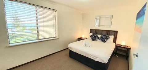 Scarborough Beach Front Resort - Shell Ten - Northern Rivers Accommodation 3