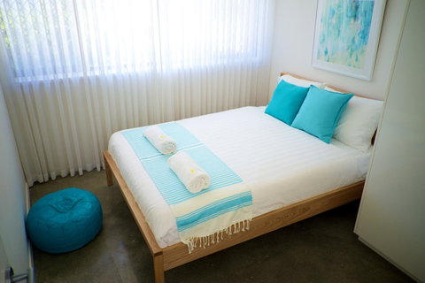 Cottesloe Artist's Beach Retreat - Northern Rivers Accommodation 3