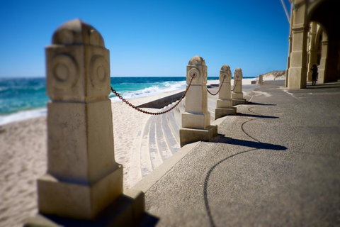 Cottesloe Artist's Beach Retreat - Northern Rivers Accommodation 24
