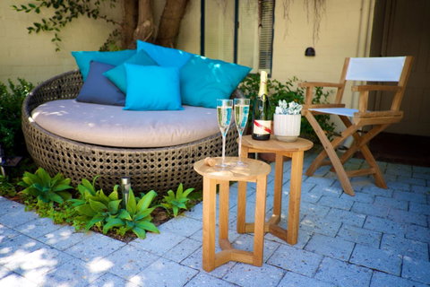 Cottesloe Artist's Beach Retreat - Northern Rivers Accommodation 34