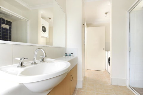 Lodestar Waterside Apartments - Northern Rivers Accommodation 34